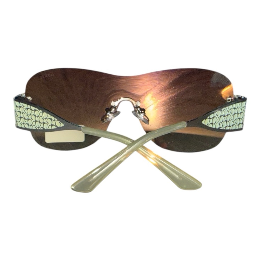 Guess NWT Sunglasses with Case - Picture 5 of 8